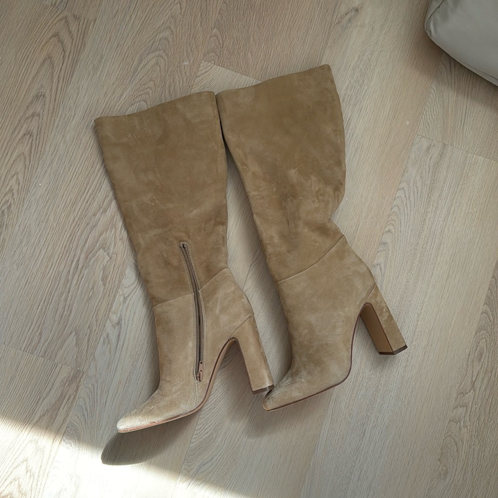 Steve Madden Tan ally boots size 8